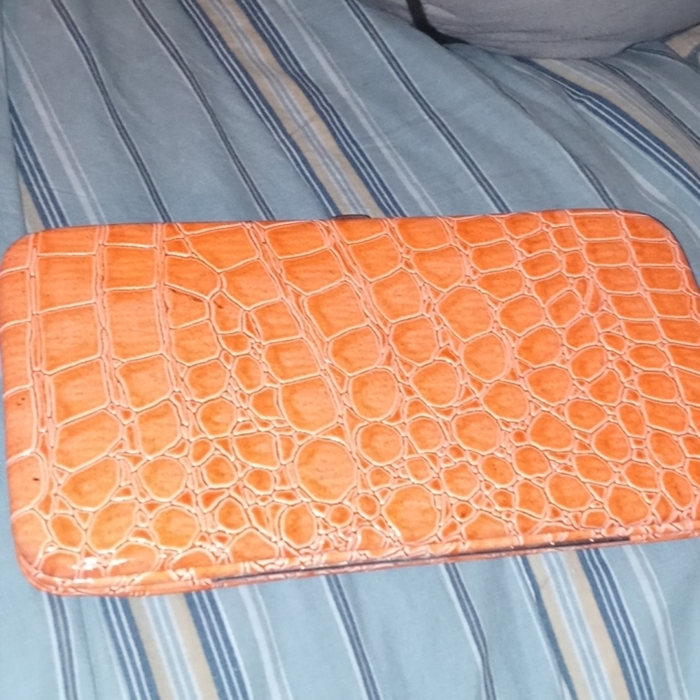 Avenue wallet good condition